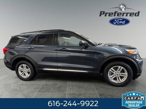 Used 2023 Ford Explorer XLT w/ Equipment Group 202A AWD/4WD image 8