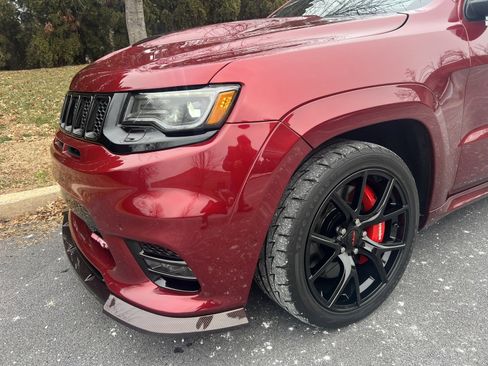 Used 2018 Jeep Grand Cherokee SRT image 88