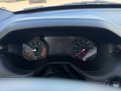 Used 2024 Jeep Compass Latitude w/ Altitude Special Edition AWD/4WD image 17