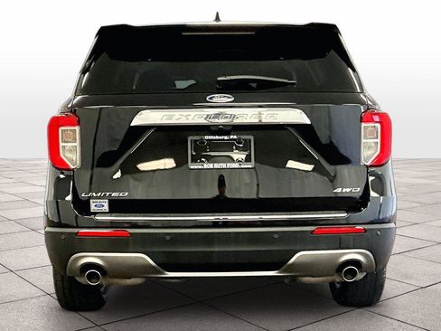 Certified 2022 Ford Explorer Limited w/ Limited Technology Package image 4