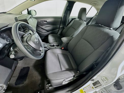 Used 2024 Toyota Corolla LE image 13