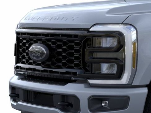 New 2026 Ford F250 Lariat w/ Black Appearance Package AWD/4WD image 19