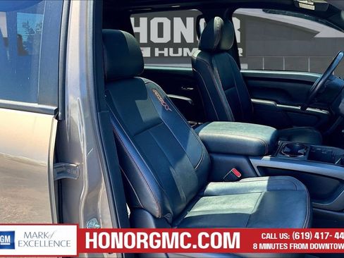 Used 2021 Nissan Titan PRO-4X w/ Pro-4x Convenience Package AWD/4WD image 30