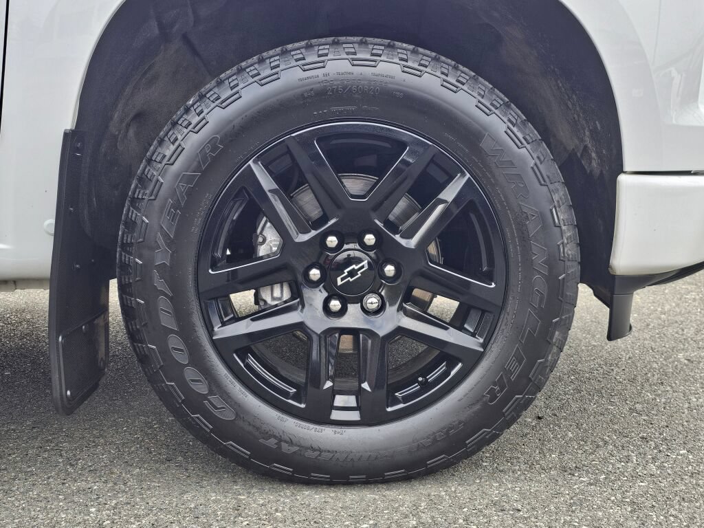 Certified 2023 Chevrolet Silverado 1500 RST w/ Z71 Off-Road Package AWD/4WD image 33