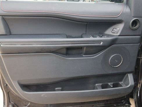 Used 2023 Ford Expedition Max Limited AWD/4WD image 12