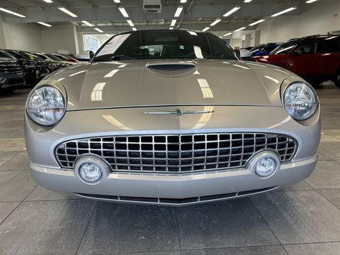 Used 2004 Ford Thunderbird Deluxe image 20