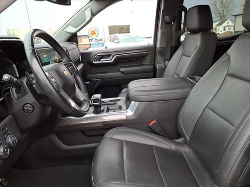 Used 2023 Chevrolet Silverado 1500 LTZ AWD/4WD image 15