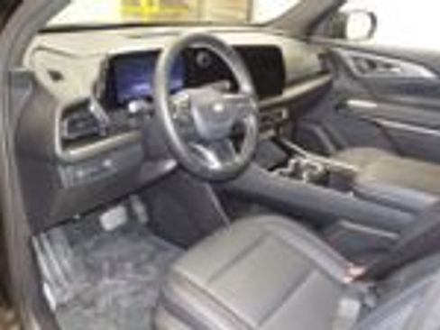 Used 2026 Chevrolet Traverse LT FWD image 18
