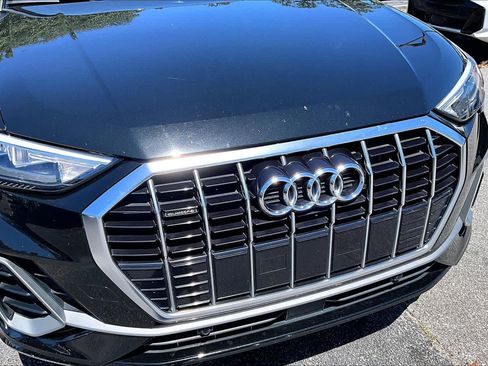 Used 2021 Audi Q3 2.0T Premium w/ Convenience Package AWD/4WD image 30