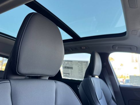 New 2026 Volvo XC60 T8 Core AWD/4WD image 17