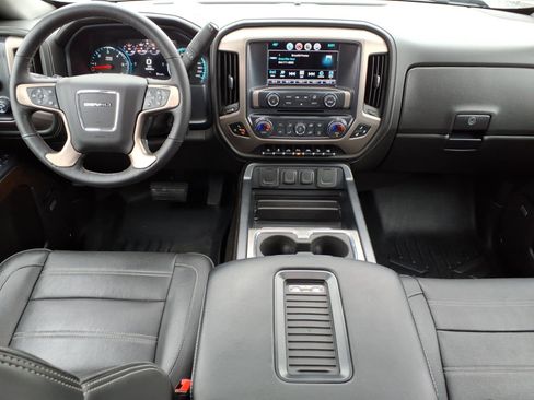 Used 2018 GMC Sierra 1500 Denali w/ Denali Ultimate Package image 8