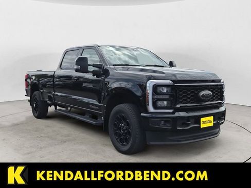 Certified 2025 Ford F350 Lariat w/ Black Appearance Package AWD/4WD image 7