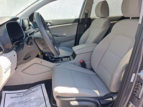 Used 2019 Hyundai Tucson SE w/ Cargo Package AWD/4WD image 4