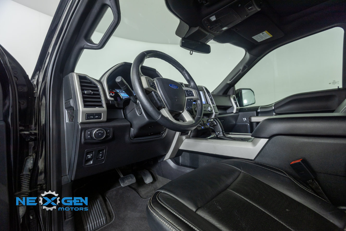 Used 2020 Ford F150 Lariat w/ Equipment Group 502A Luxury AWD/4WD image 10
