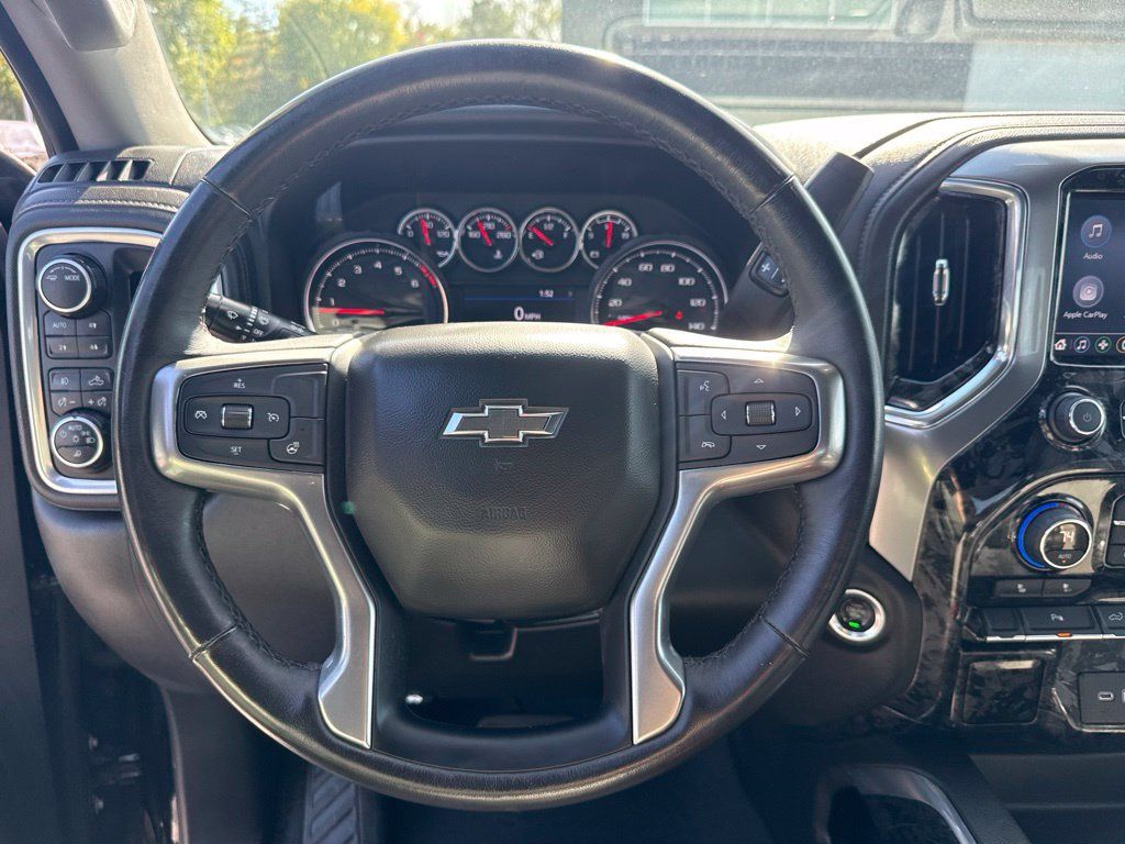 Used 2022 Chevrolet Silverado 1500 RST AWD/4WD image 5