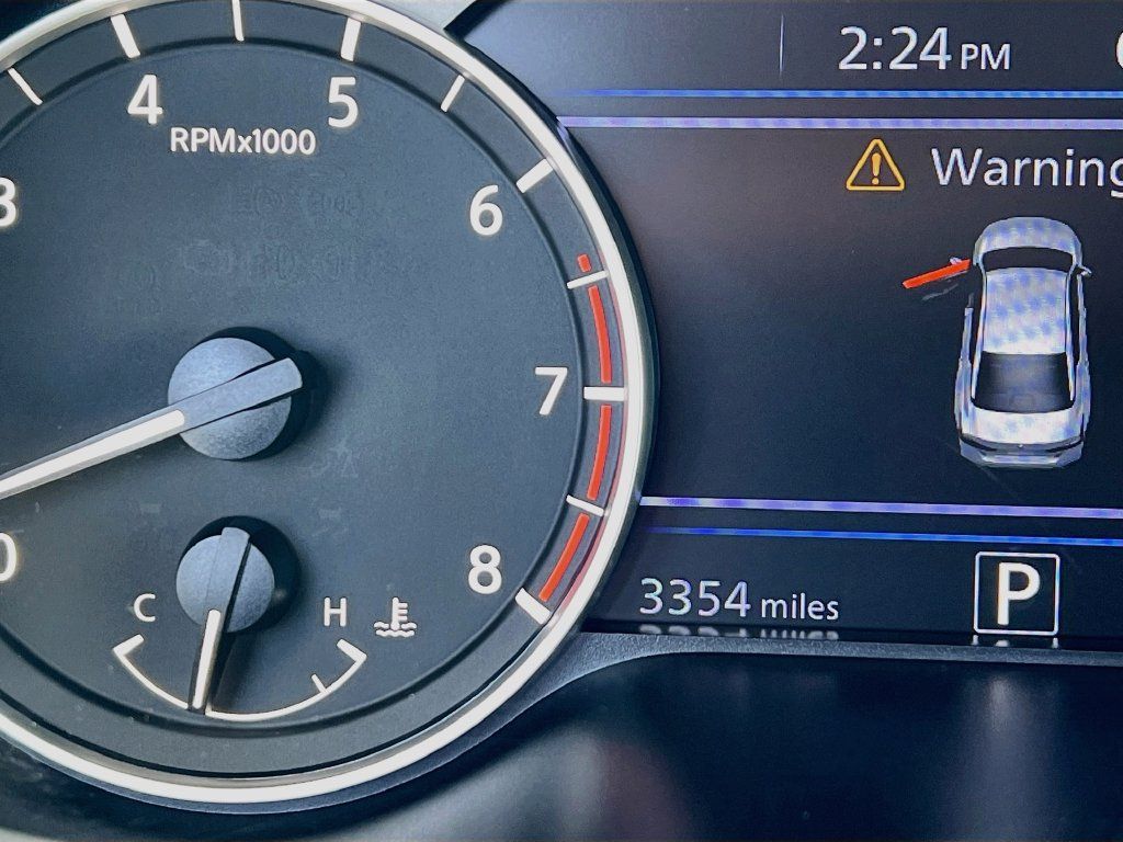 Used 2025 Nissan Altima 2.5 SR w/ SR Premium Package FWD image 12