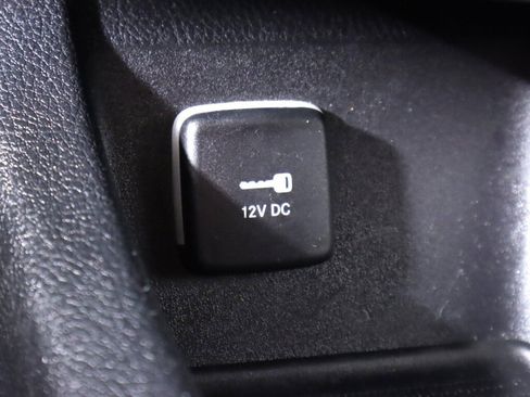 Used 2019 Dodge Durango R/T w/ Technology Group AWD/4WD image 26