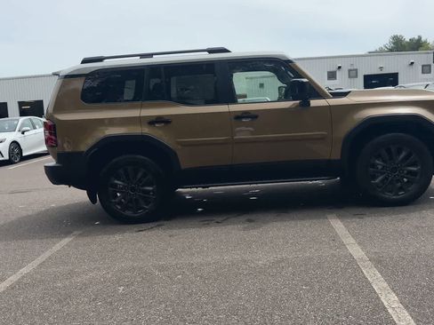 New 2026 Toyota Land Cruiser AWD/4WD image 9