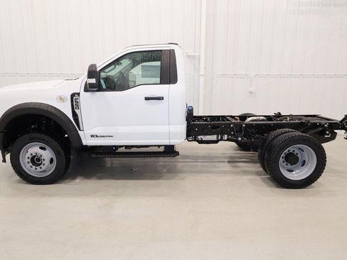 New 2026 Ford F550 4x4 Regular Cab Super Duty image 5