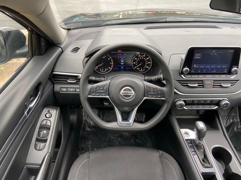 Used 2022 Nissan Altima 2.5 SV image 8