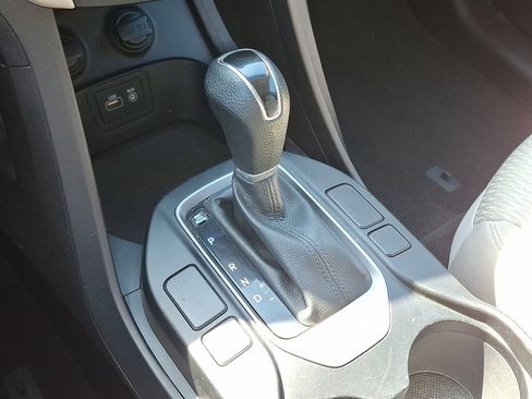 Used 2018 Hyundai Santa Fe Sport AWD/4WD image 16