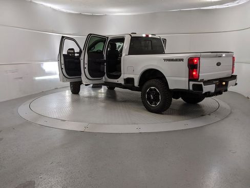 New 2025 Ford F250 Lariat w/ Lariat Ultimate Package image 17