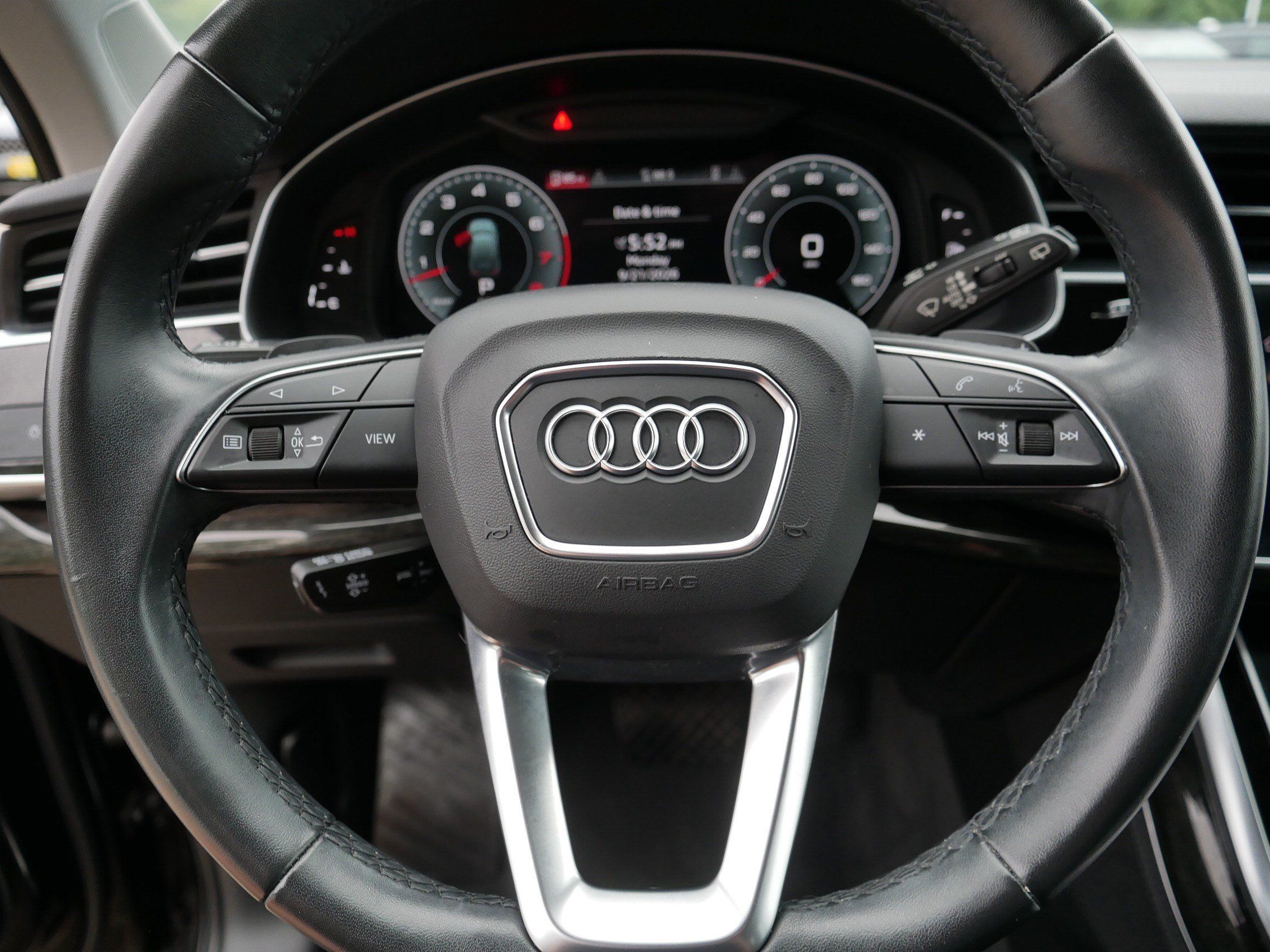 Used 2023 Audi Q7 3.0T Premium Plus AWD/4WD image 25