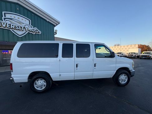 Used 2008 Ford E-350 and Econoline 350 XLT image 2