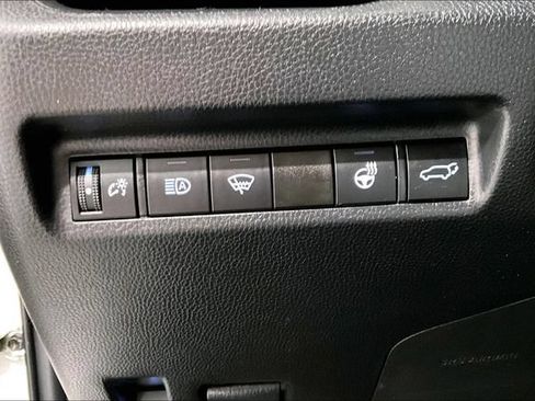 Used 2022 Toyota RAV4 XLE w/ Convenience Package AWD/4WD image 46