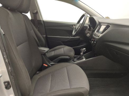 Used 2022 Hyundai Accent SEL FWD image 21