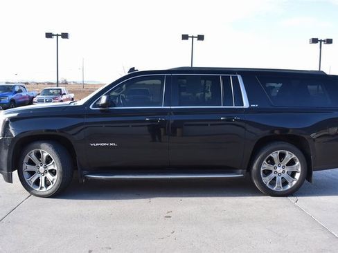 Used 2016 GMC Yukon XL SLT w/ Open Road Package image 8