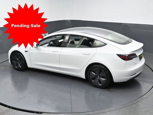 Used 2019 Tesla Model 3 Standard Range Plus image 41