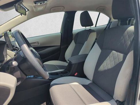 Used 2025 Toyota Corolla LE FWD image 22
