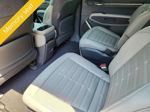 Certified 2024 Kia EV9 Land AWD/4WD image 19