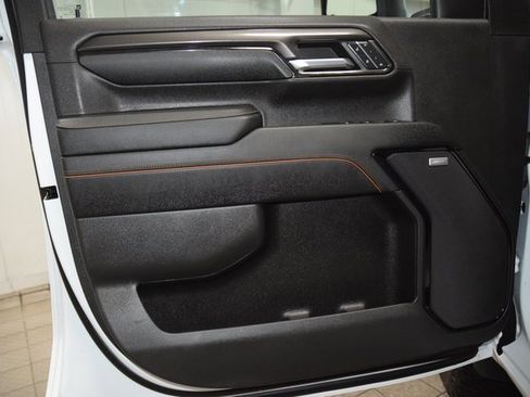 Used 2024 GMC Sierra 2500 AT4 w/ AT4 Preferred Package image 52