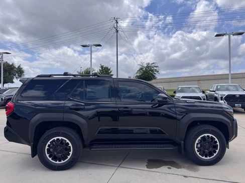 New 2026 Toyota 4Runner TRD Off-Road Premium AWD/4WD image 4