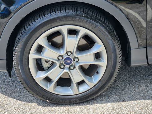 Used 2016 Ford Escape Titanium FWD image 28