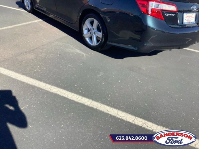 Used 2014 Toyota Camry SE FWD image 5