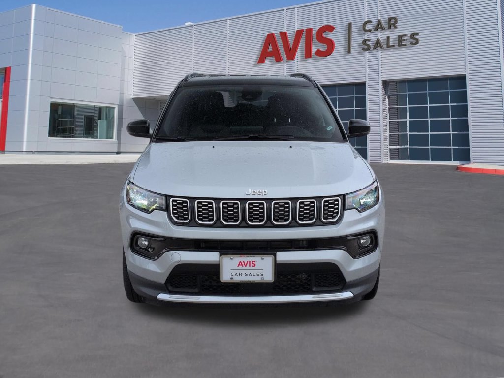 Used 2025 Jeep Compass Limited AWD/4WD image 2