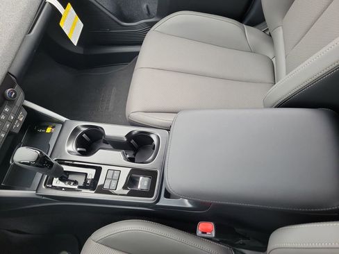 New 2026 Subaru Outback Limited AWD/4WD image 22