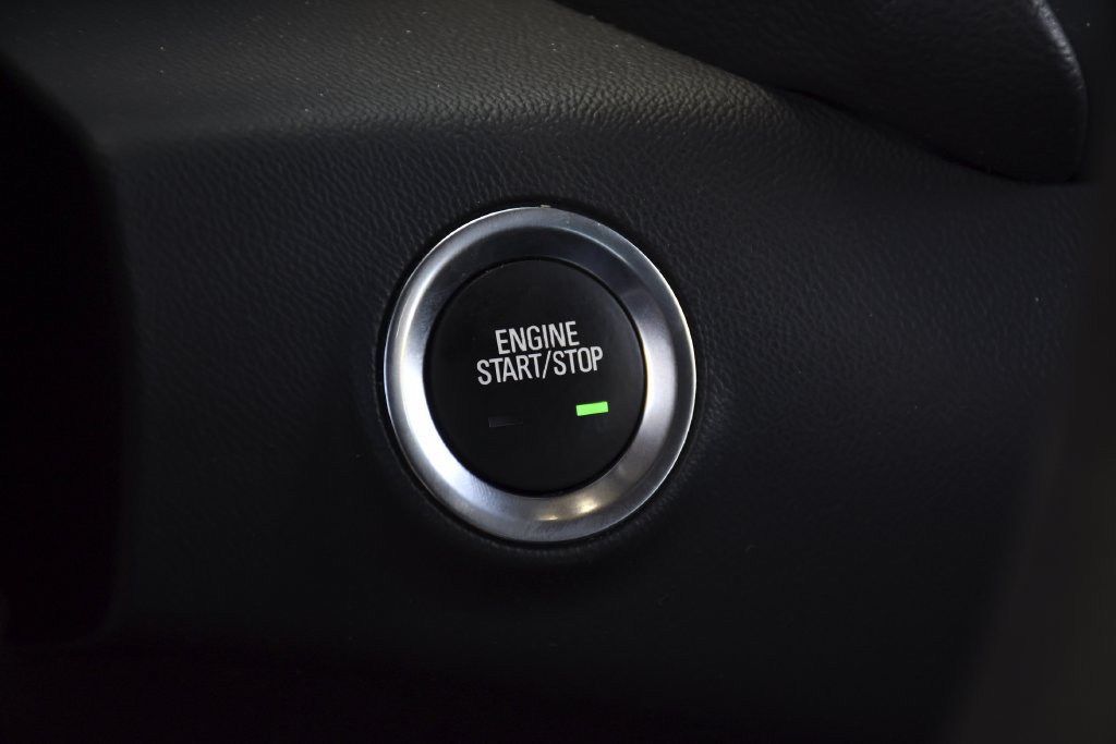 Used 2023 GMC Terrain SLE FWD image 16