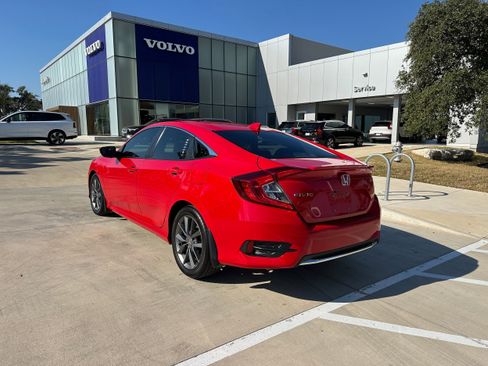 Used 2019 Honda Civic EX image 4