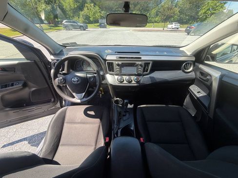 Used 2015 Toyota RAV4 LE AWD/4WD image 25