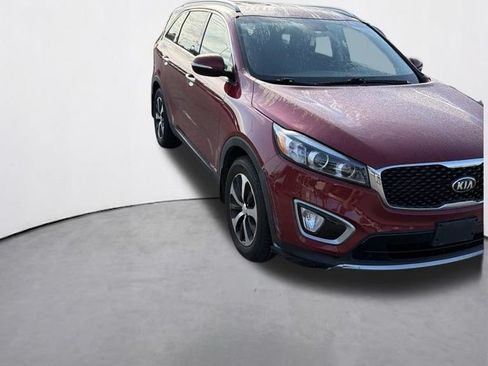Used 2016 Kia Sorento EX AWD/4WD image 2