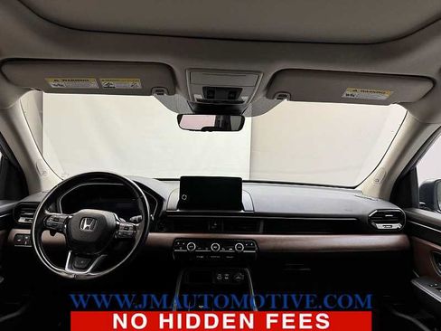 Used 2024 Honda Pilot Elite image 12