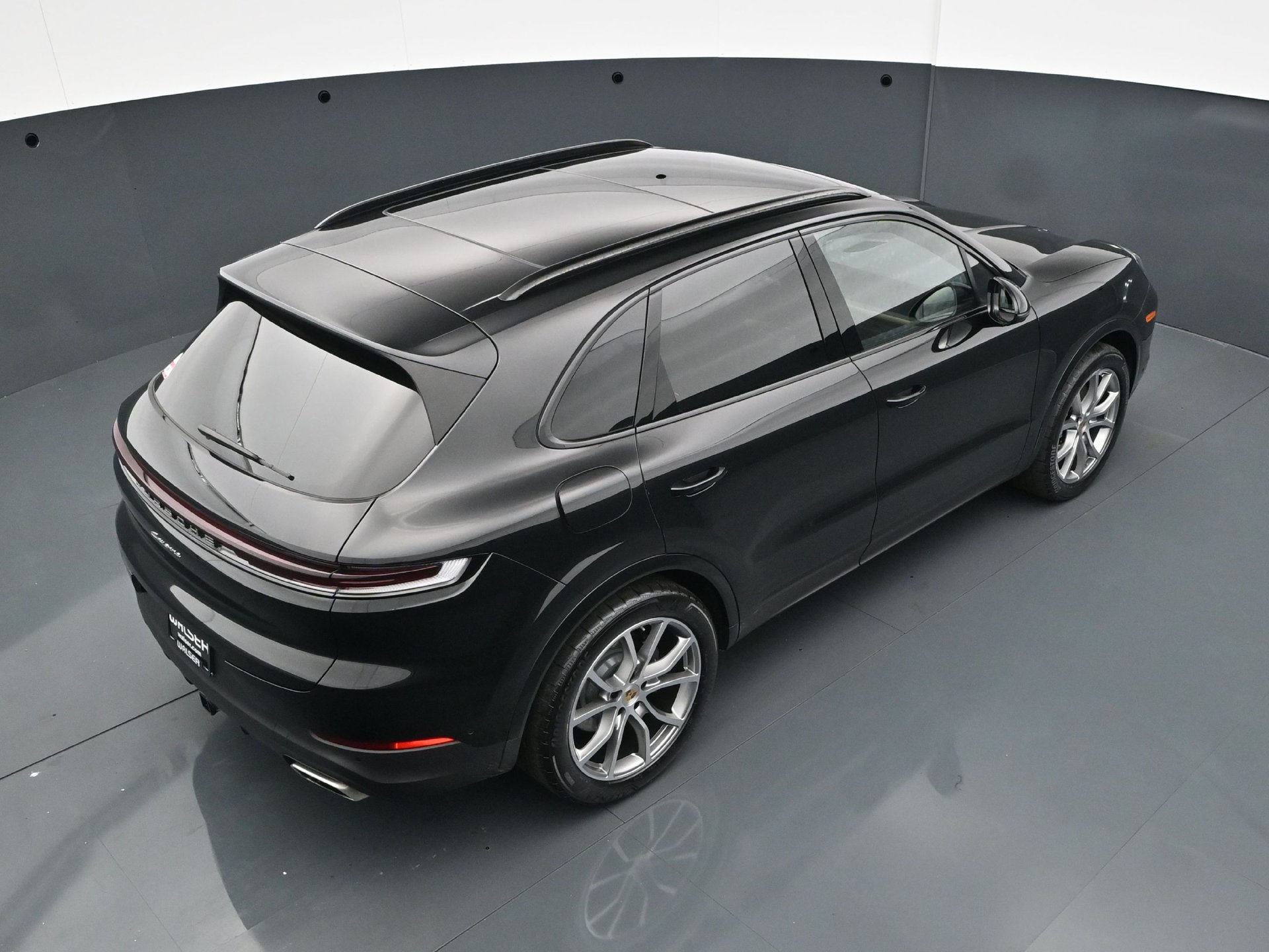 Used 2024 Porsche Cayenne AWD/4WD image 43