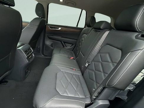 New 2026 Volkswagen Atlas SE FWD image 30