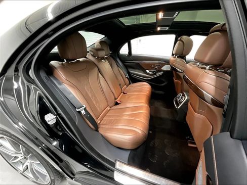 Used 2018 Mercedes-Benz S 560 4MATIC Sedan image 15