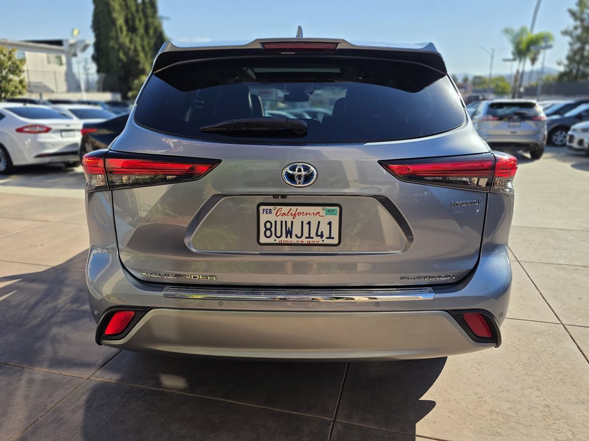 Used 2021 Toyota Highlander Platinum AWD/4WD image 11