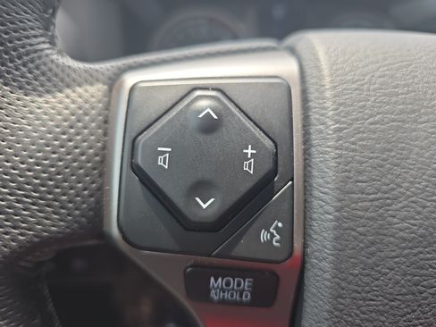 Used 2023 Toyota Tacoma SR5 w/ Technology Package AWD/4WD image 16
